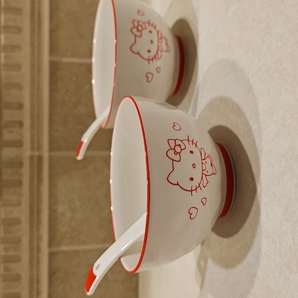 New Sanrio Hello Kitty Bowl and Spoon Set